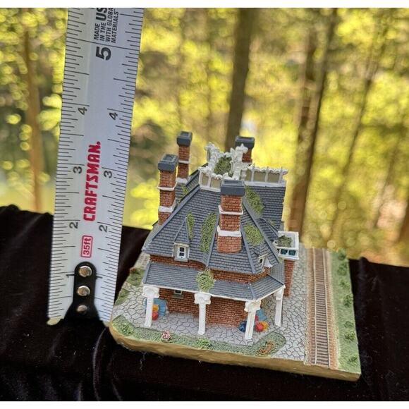 Santa’s Best 1995 Christmas In New England Train Station Excellent Condition! - Picture 4 of 7